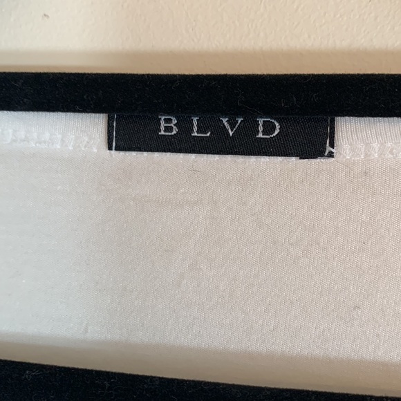 Colorblock Striped Tee - Picture 2 of 5